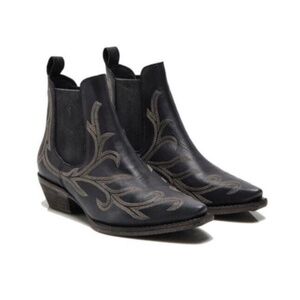 NEW Free People Western Boot Wayward Black Leather Women's size 8.5 NWT